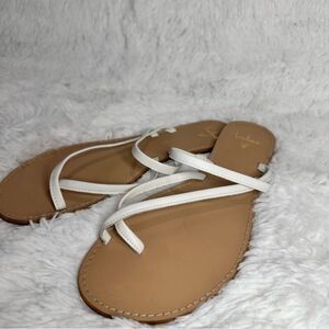 Lulu’s Summer Strappy Flat Sandals Shoes - Tan and White Women’s 8
